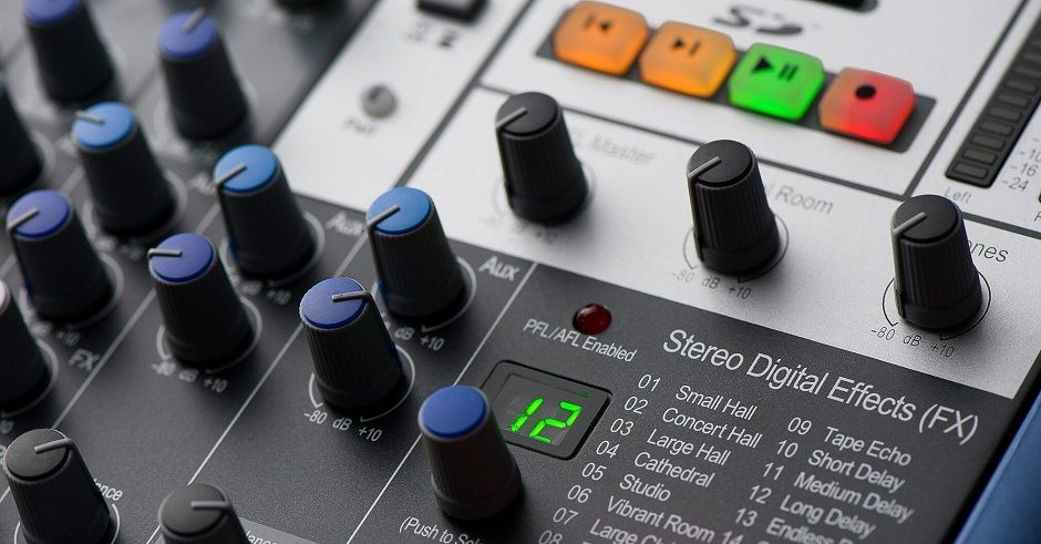 Цифровий інтерфейс та можливості запису.jpg