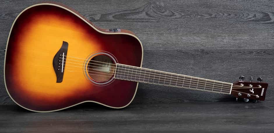 Топ 10 лучших трансакустических гитар 2026 года.jpg