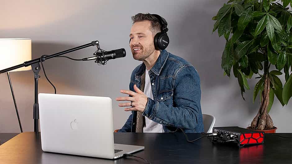 Динамічні проти конденсаторних мікрофонів: битва за чистий звук.jpg