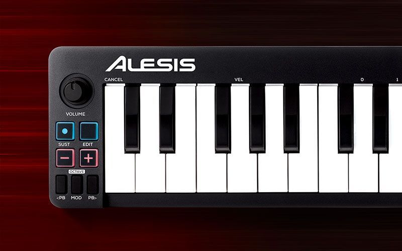 001 ALESIS Q Mini.jpg