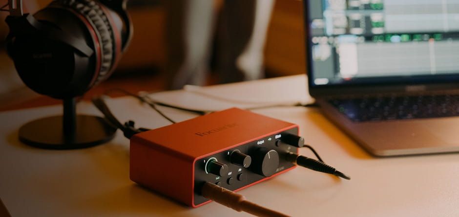 Focusrite Scarlett Solo.jpg Focusrite Scarlett Solo.jpg