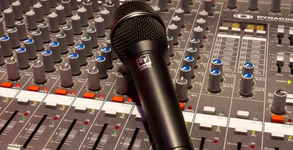 Частые ошибки при оборудовании караоке-баров.jpg