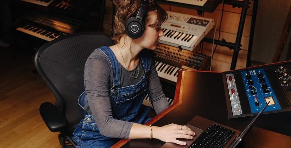 Моніторинг та інструменти музичного виробництва.jpg Моніторинг та інструменти музичного виробництва.jpg