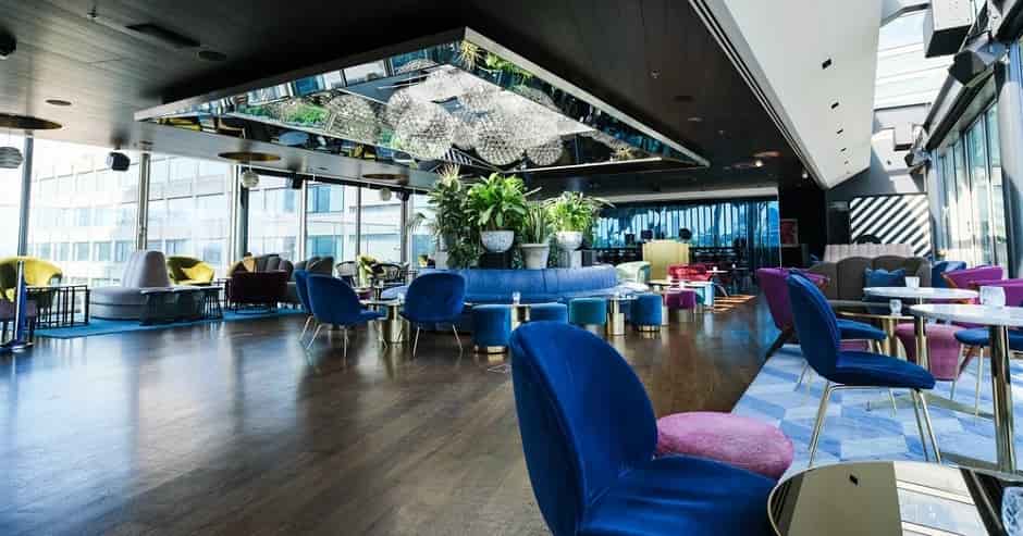 Звуковые системы для кофеен баланс между уютом и энергией.jpg Звуковые системы для кофеен баланс между уютом и энергией.jpg