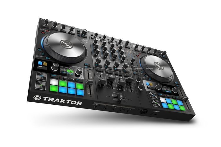 Native Instruments Traktor Kontrol S4 mk3 2.jpg Native Instruments Traktor Kontrol S4 mk3 2.jpg