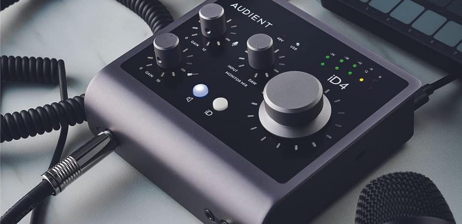 Audient iD4 MkII.jpg Audient iD4 MkII.jpg