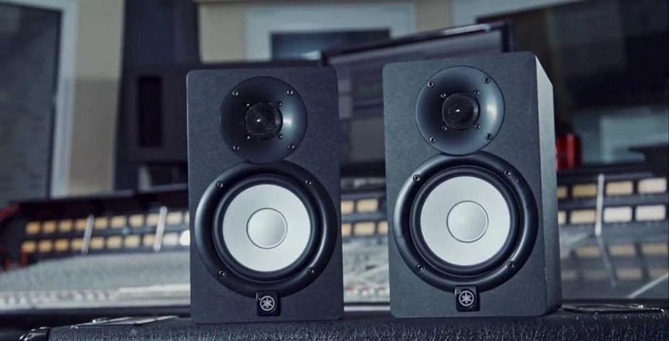 Yamaha HS5.jpg Yamaha HS5.jpg