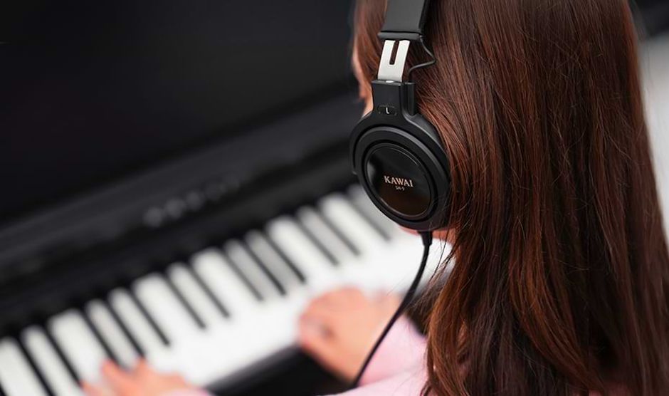 Superior headphone experience.jpg Superior headphone experience.jpg