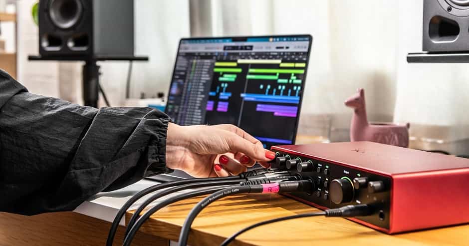 4-канальні аудіоінтерфейси.jpg 4-канальні аудіоінтерфейси.jpg