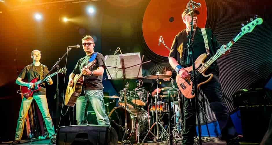 Мониторная линия и управление фидбеком.jpg Мониторная линия и управление фидбеком.jpg