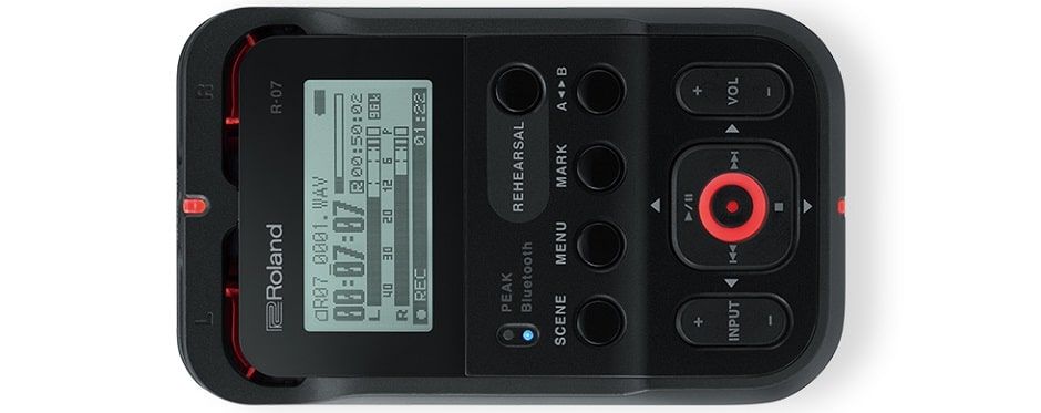 Roland R-07.jpg Roland R-07.jpg