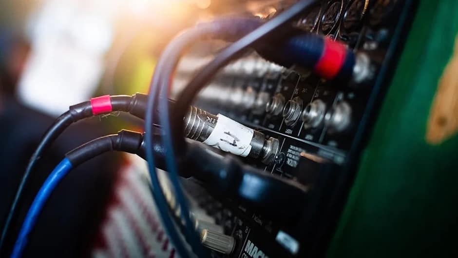 Сравнение с конкурентами.jpg Сравнение с конкурентами.jpg