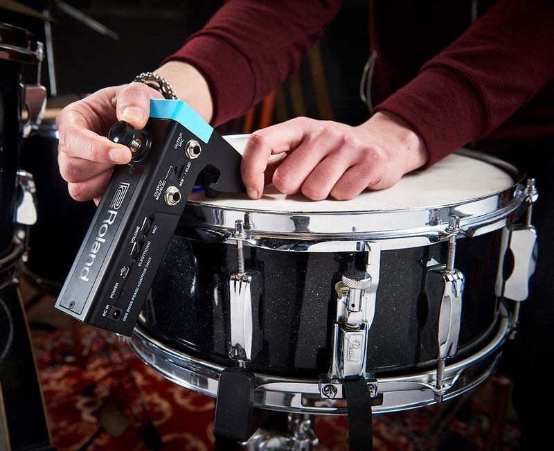 Roland RT-MicS 2.jpg Roland RT-MicS 2.jpg