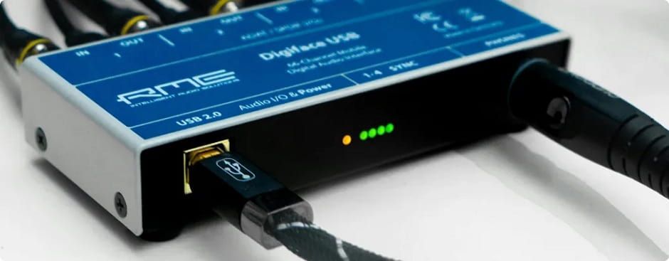 USB Thunderbolt или FireWire.jpg USB Thunderbolt или FireWire.jpg
