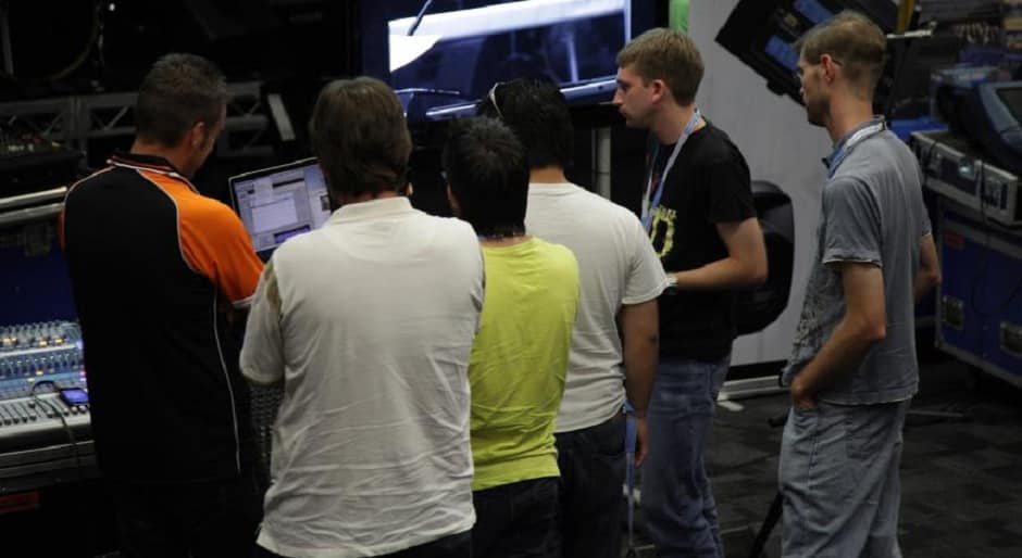 Сравнение с конкурентами.jpg Сравнение с конкурентами.jpg