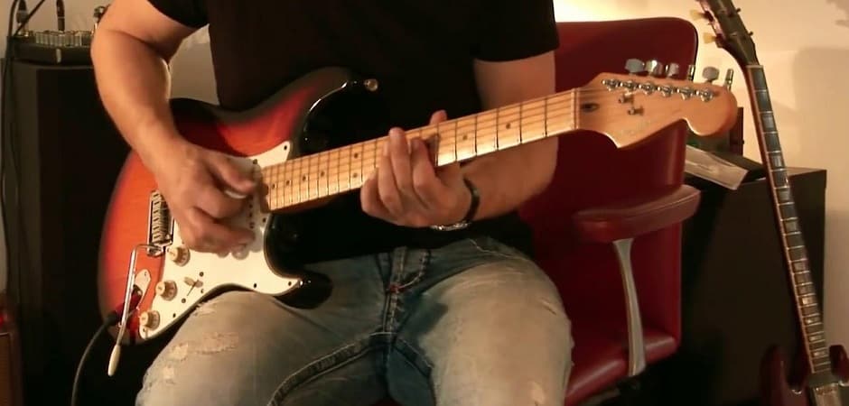 Stratocaster.jpg Stratocaster.jpg
