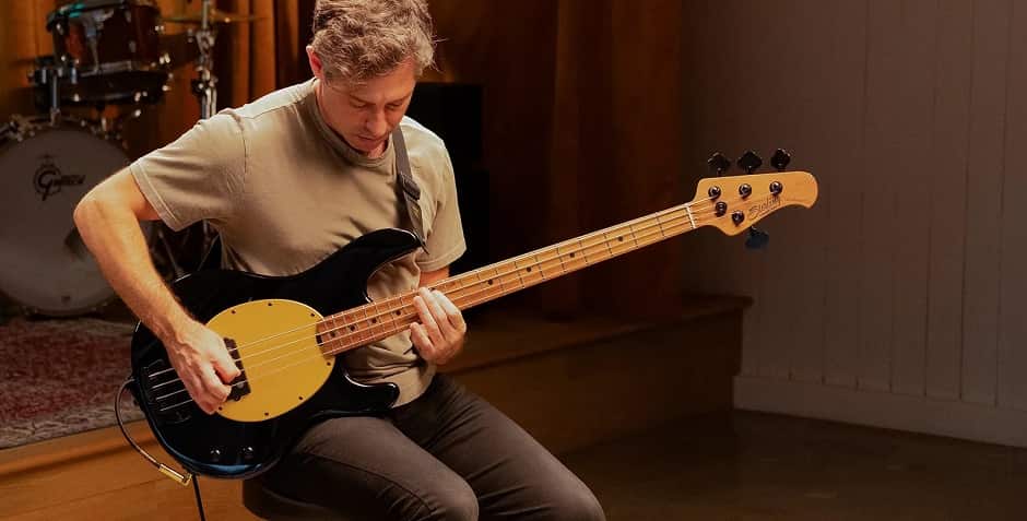 Як вибрати першу бас-гітару: поради басисту-початківцю.jpg Як вибрати першу бас-гітару: поради басисту-початківцю.jpg