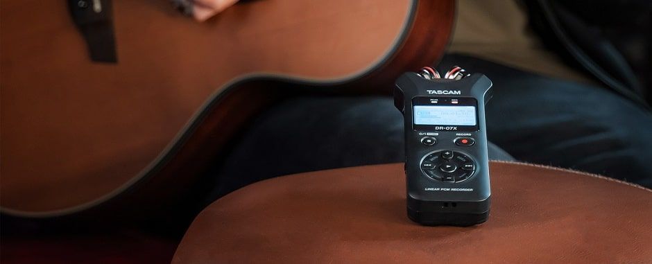 Tascam DR-07X.jpg Tascam DR-07X.jpg