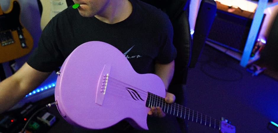 Преимущества трансакустических гитар.jpg