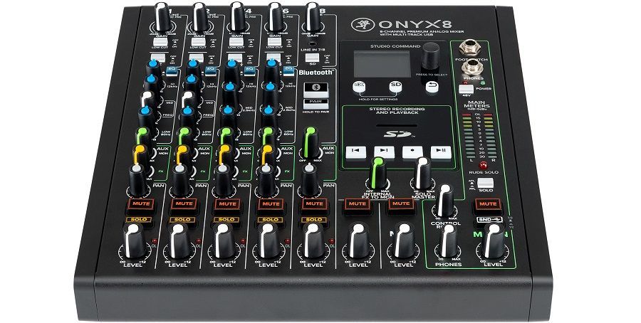 Mackie Onyx 8.jpg Mackie Onyx 8.jpg