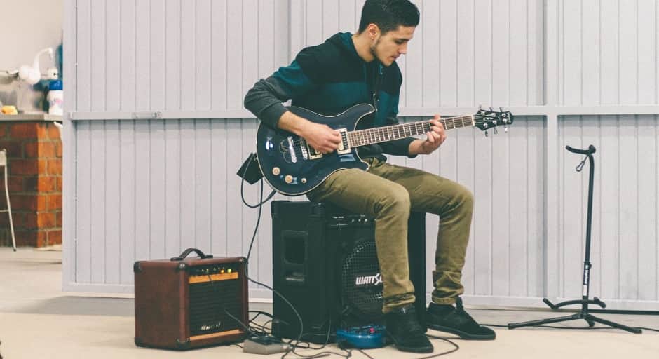 20 лучших комбоусилителей для электрогитар в 2026 году.jpg