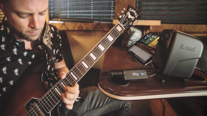 Аудиоинтерфейс IK Multimedia iRig HD 2 Аудиоинтерфейс IK Multimedia iRig HD 2
