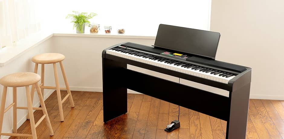 Цифровое пиано KORG XE-20.jpg Цифровое пиано KORG XE-20.jpg