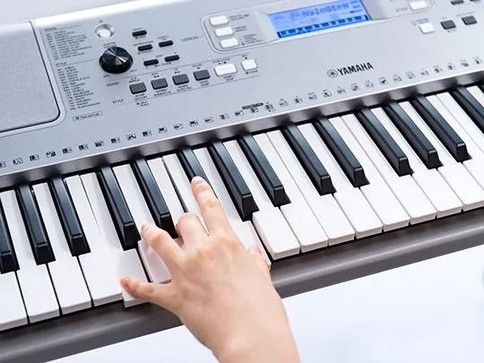 011 YAMAHA YPT-370.jpg