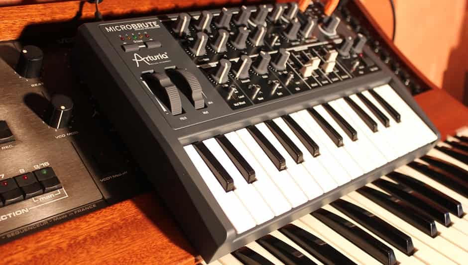 Arturia MicroBrute.jpg Arturia MicroBrute.jpg