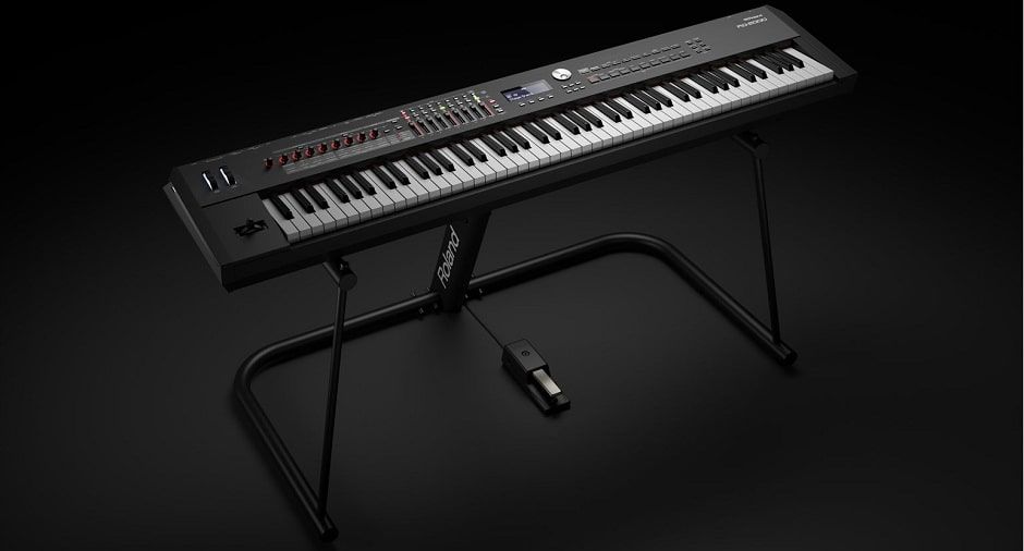 Цифровые пианино Roland.jpg Цифровые пианино Roland.jpg