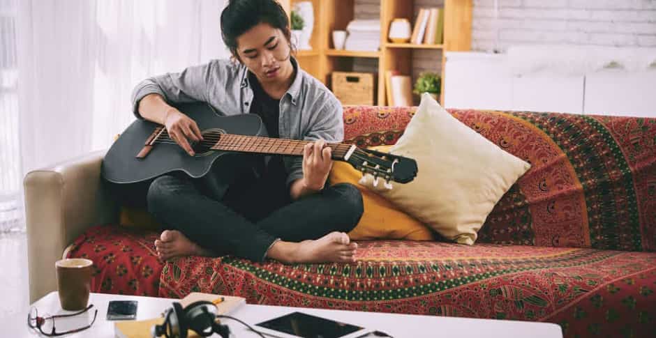 Струнные инструменты ваш первый музыкальный инструмент-min.jpg Струнные инструменты ваш первый музыкальный инструмент-min.jpg