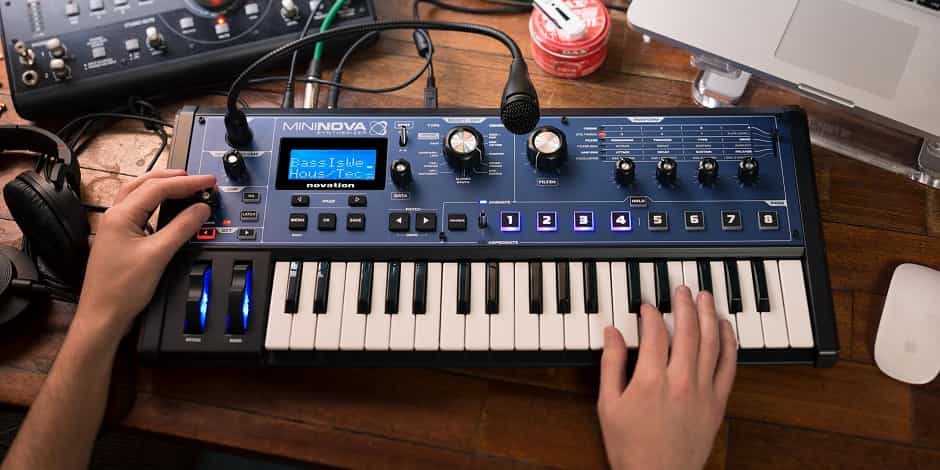 Novation MiniNova.jpg Novation MiniNova.jpg