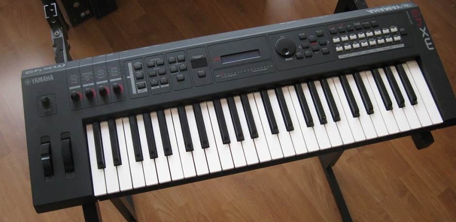 Yamaha MX49.jpg Yamaha MX49.jpg