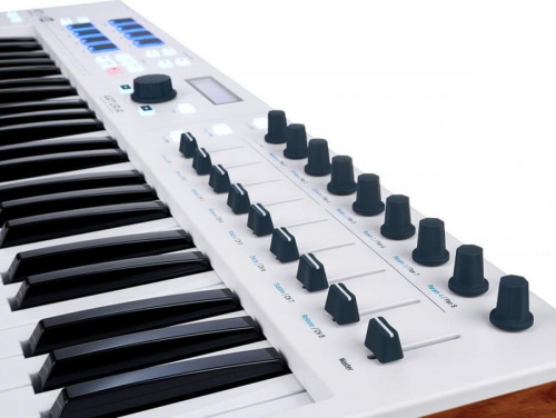 MIDI-клавіатура Arturia KeyLab Essential 49 - JCS.UA фото 7