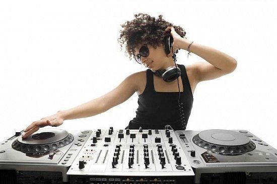 DJ-наушники: выбор для точного микширования