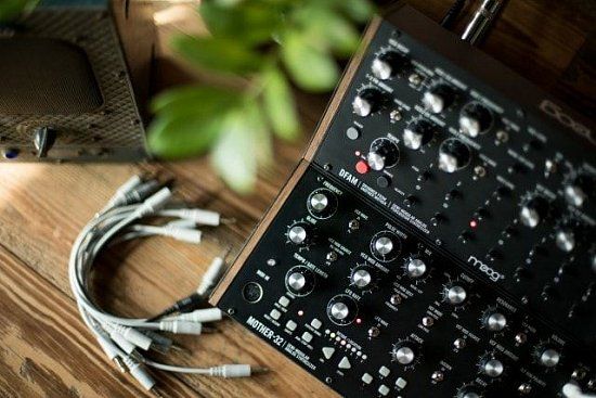 NAMM 2018! Аналоговий синтезатор Moog DFAM