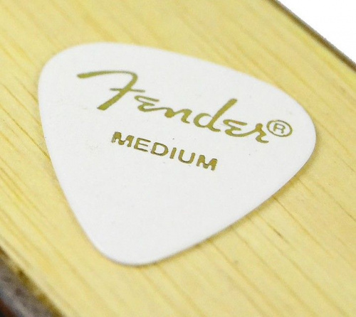 Медиатор Fender 351 CLASSIC CELLULOID WHITE MEDIUM - JCS.UA фото 3