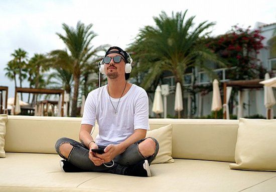 Sennheiser HD 25 Robin Schulz Edition - лімітований тираж динамічних навушників!