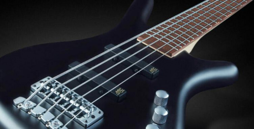 Бас-гітара WARWICK RockBass Corvette Basic, 5-String (Nirvana Black Transparent Satin) - JCS.UA фото 4