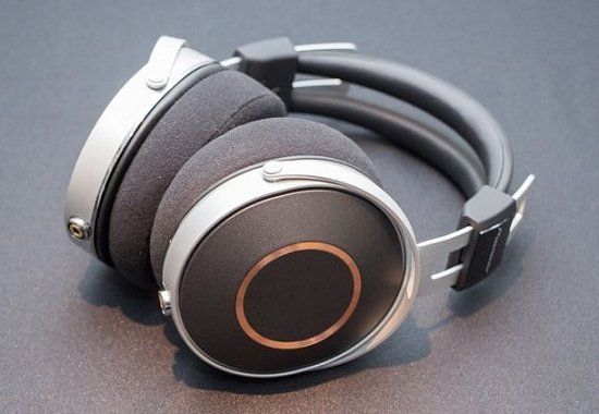 Новинка! Динамічні навушники Pioneer SE-Monitor5