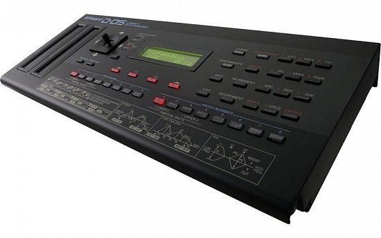 Roland D-05 - нова версія відомого цифрового синтезатора D-50!