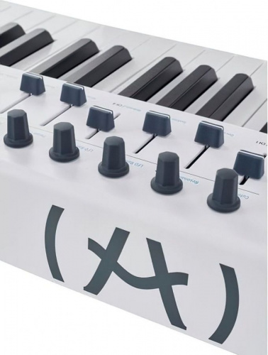 MIDI-клавиатура Arturia KeyLab Essential 88 - JCS.UA фото 6