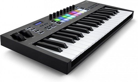 MIDI-клавіатури Novation Launchkey MK3