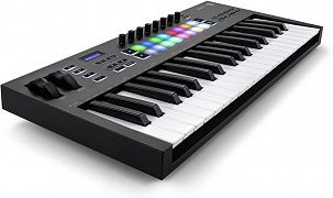 MIDI-клавіатури Novation Launchkey MK3
