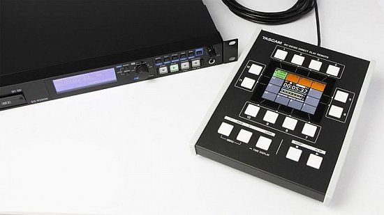 Tascam представляє рекові рекордери SS-R250N і SS-CDR250N!